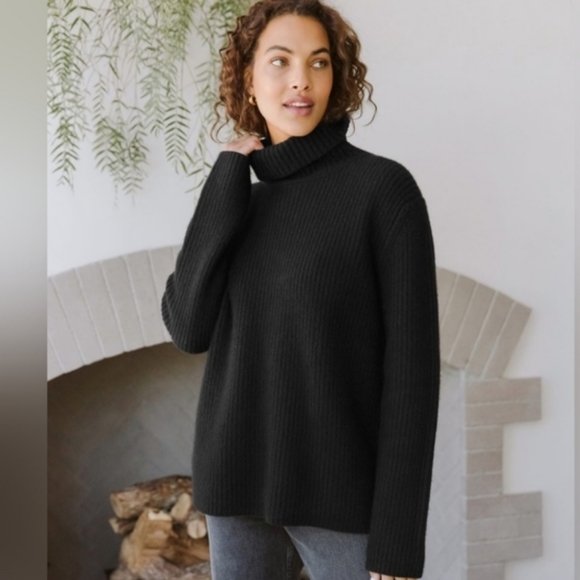 Jenni Kayne Cashmere Turtleneck Sweater Black Size Large/Medium Like New! HP🥳 - Picture 5 of 13